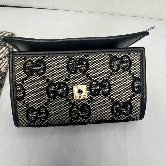 Gucci Coin Case and key chain - Picture 8 of 12
